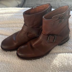 Womens Brown Ankle Fryes